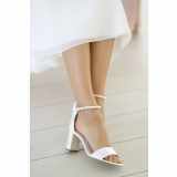 Belle Menyasszonyi cipő #9